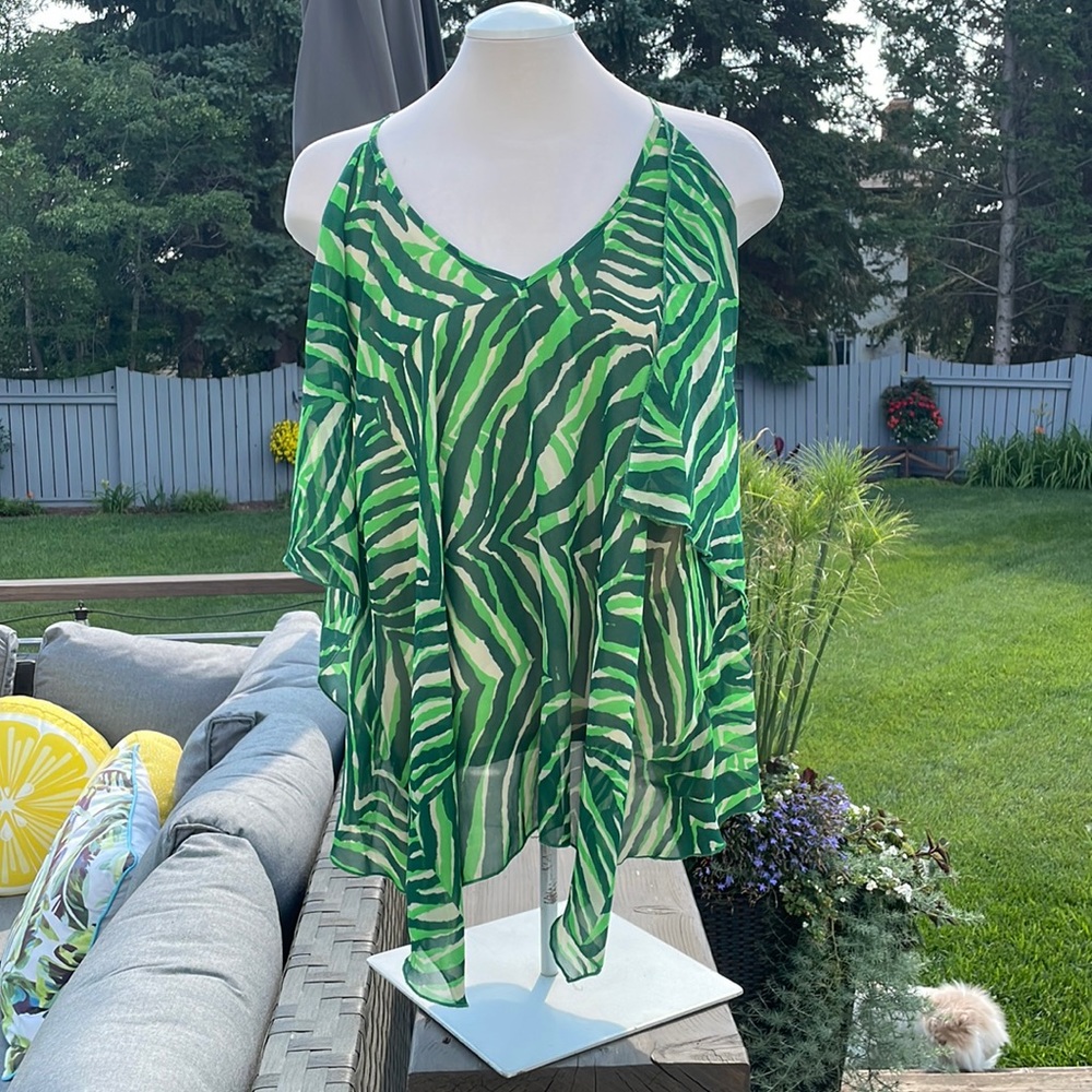 Jessica Simpson Tropical Flowing Top Green/Cream size LG